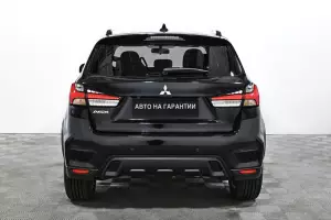 Mitsubishi  4