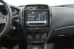 Mitsubishi  8