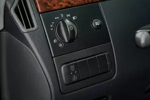 Mercedes-Benz  10