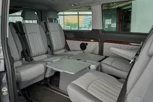 Mercedes-Benz  9
