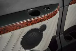 Mercedes-Benz  4