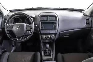 Mitsubishi  10