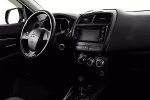 Mitsubishi  7