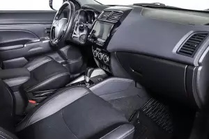 Mitsubishi  10