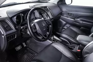 Mitsubishi  12