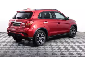 Mitsubishi  4