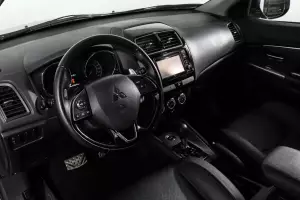 Mitsubishi  10