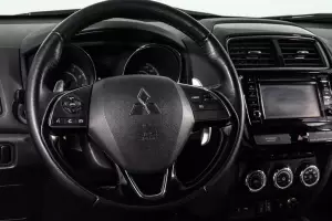 Mitsubishi  7