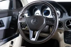 Mercedes-Benz  5