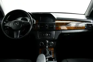 Mercedes-Benz  8