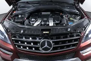 Mercedes-Benz  6