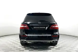 Mercedes-Benz  5