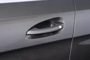 Mercedes-Benz  13