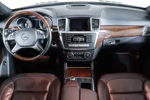 Mercedes-Benz  1