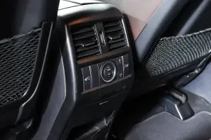 Mercedes-Benz  5