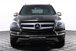 Mercedes-Benz  21