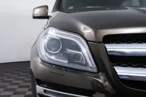 Mercedes-Benz  14