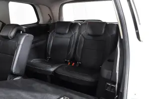 Mercedes-Benz  2