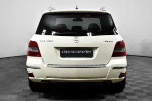 Mercedes-Benz  5