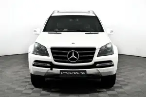 Mercedes-Benz  2