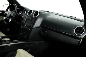 Mercedes-Benz  7