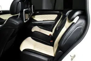 Mercedes-Benz  9