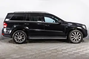 Mercedes-Benz  3