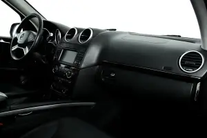 Mercedes-Benz  7