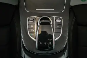 Mercedes-Benz  11