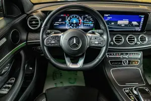 Mercedes-Benz  8