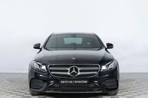 Mercedes-Benz  25