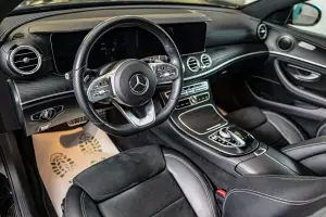 Mercedes-Benz  4