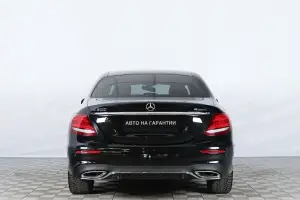 Mercedes-Benz  23