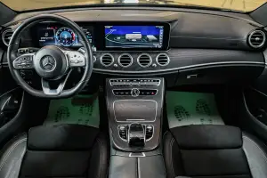 Mercedes-Benz  19