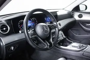 Mercedes-Benz  14