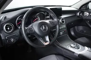Mercedes-Benz  10
