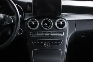 Mercedes-Benz  9