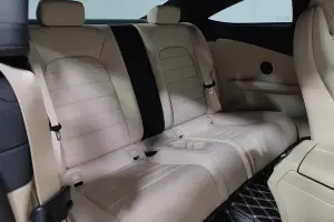 Mercedes-Benz  12