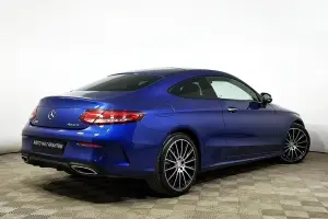 Mercedes-Benz  4
