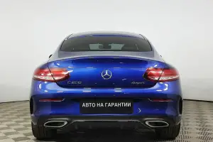 Mercedes-Benz  5