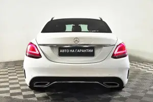 Mercedes-Benz  18