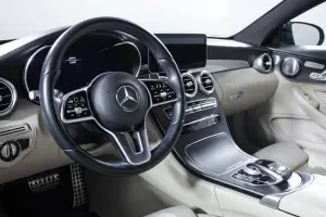 Mercedes-Benz  10
