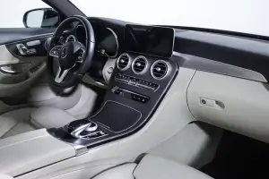 Mercedes-Benz  8