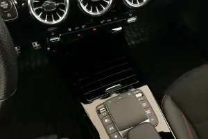 Mercedes-Benz  13