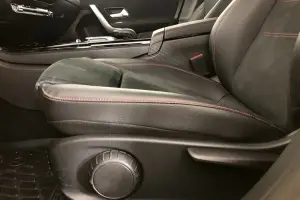Mercedes-Benz  16
