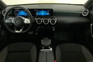 Mercedes-Benz  7