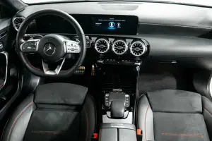 Mercedes-Benz  1