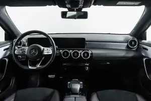 Mercedes-Benz  7