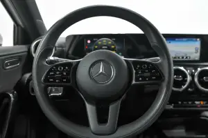 Mercedes-Benz  6