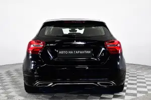 Mercedes-Benz  4